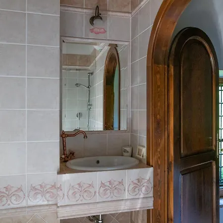 Charming&luxury Near Assisi, Service Experience Exclusive Vila *
