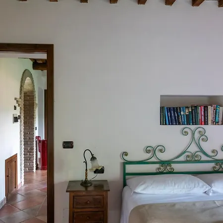 Villa Charming Near Assisi, Service & Experience *