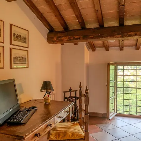 Charming Near Assisi, Service & Experience Villa *