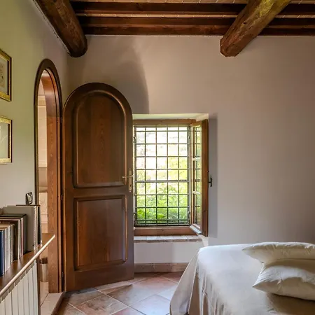 Villa Charming Near Assisi, Service & Experience Valfabbrica